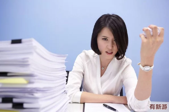 **母乳女上司