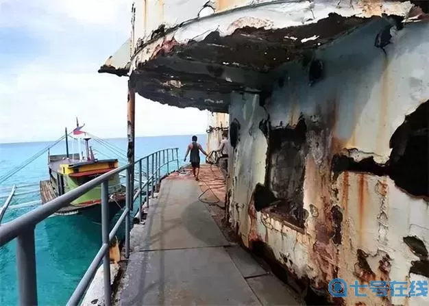 菲律賓三艘軍艦沉沒